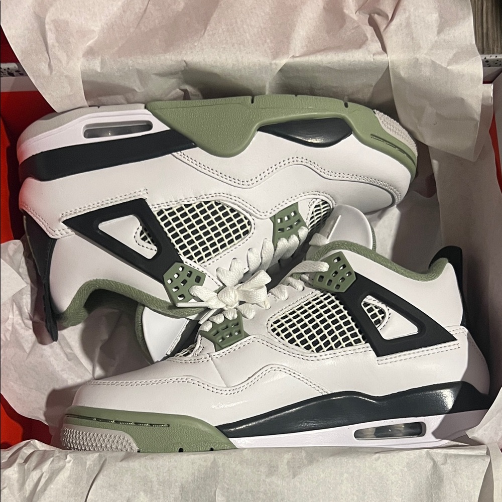Air Jordan Retro Oil Green